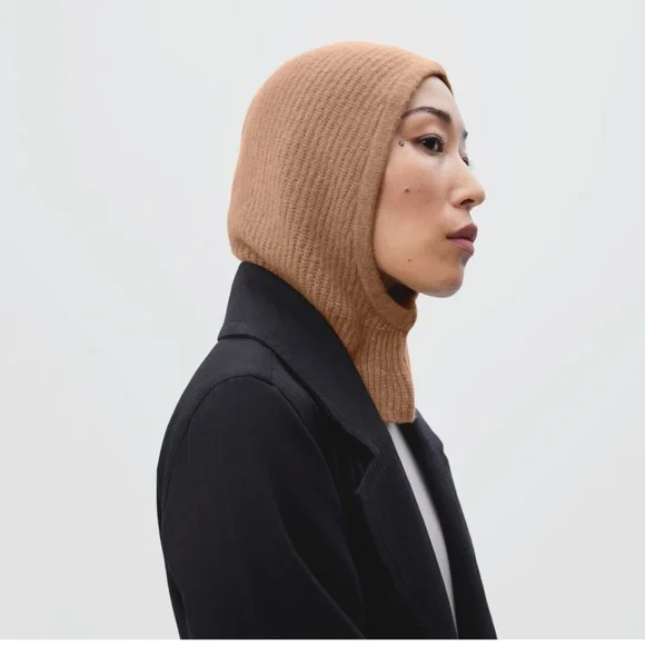 Everlane The Cozy-Stretch Snood Tan Base - Size One Size - Picture 2 of 2